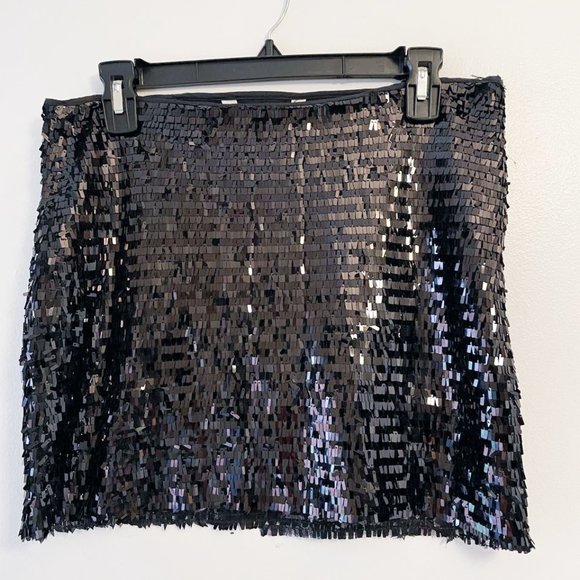 Black Sequin Mini Skirt - Picture 2 of 2